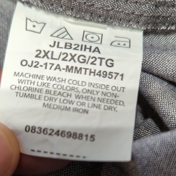 Wrangler Men's Charcoal Button-Down Shirt - Picture 9 of 12